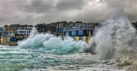 Bbc weather st ives cornwall comThe Met Office said a yellow weather warning for rain in Devon and Cornwall was lifted at 18:00 BST